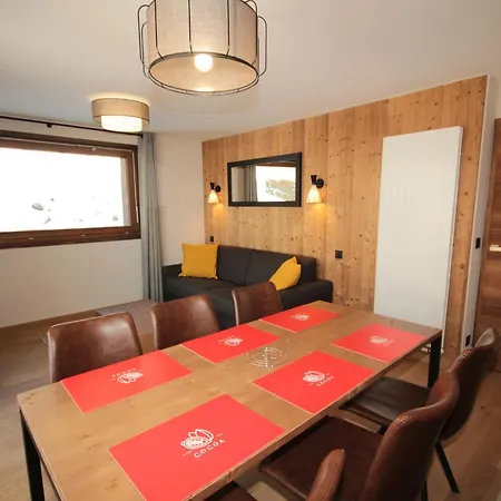 Neuf Avec Balcon, 2 Chambres, 2 Sdb Et Parking Au Coeur Des Saisies - Fr-1-293-272 Apartment *